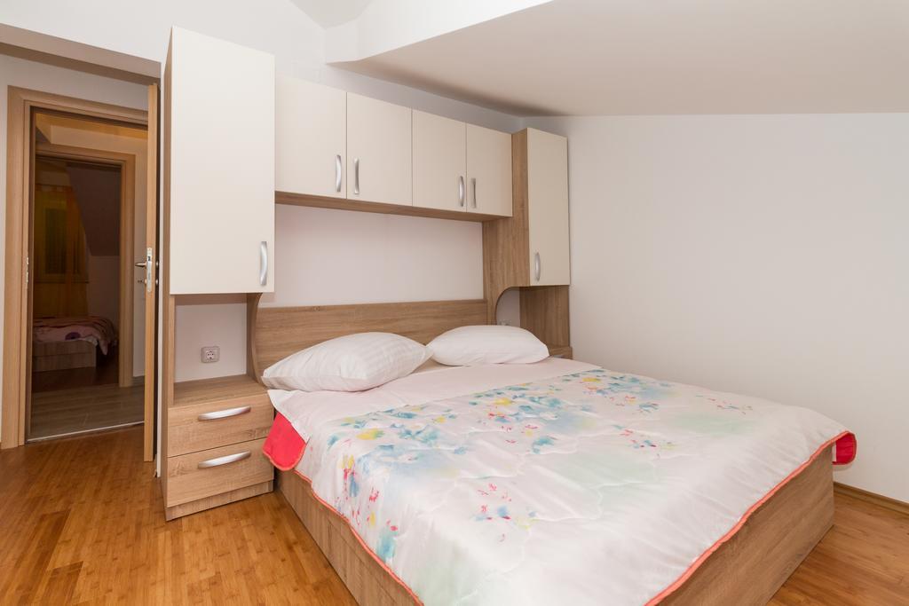 Apartments Villa-Ines Center فوديس المظهر الخارجي الصورة