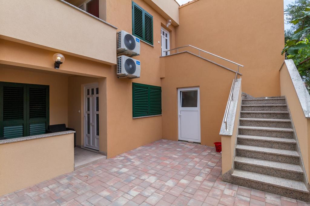 Apartments Villa-Ines Center فوديس المظهر الخارجي الصورة